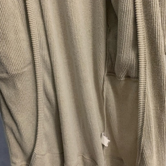 Long ribbed cardigan with pockets - Picture 2 of 5